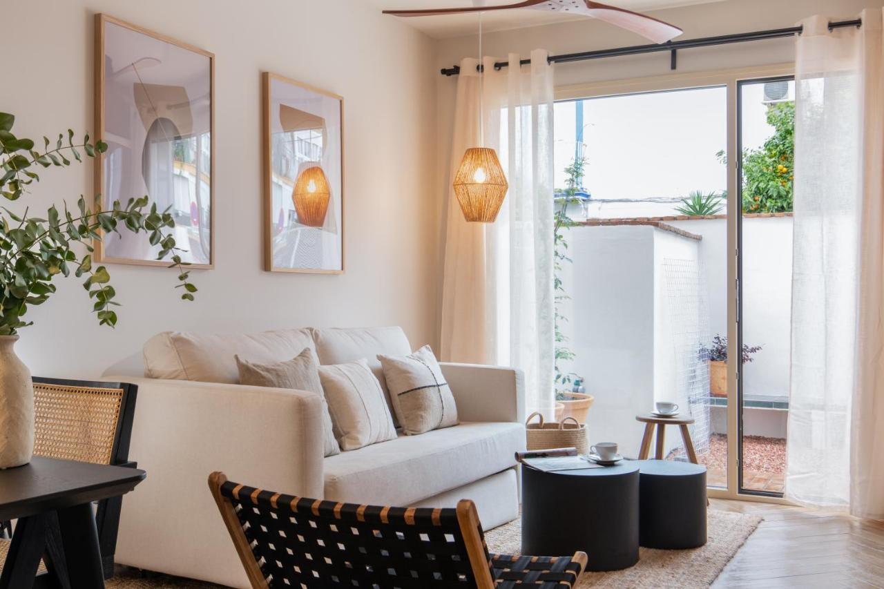 Magno Apartments Robles With Jacuzzi And Private Parking Sevilla Buitenkant foto