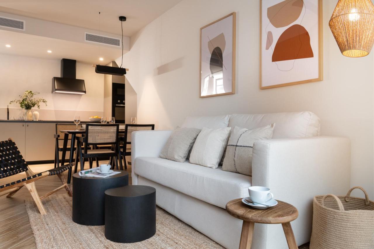 Magno Apartments Robles With Jacuzzi And Private Parking Sevilla Buitenkant foto